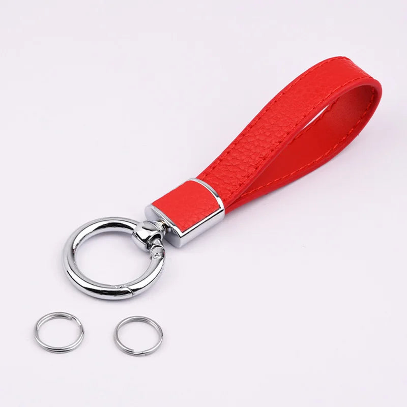 Luxuriöser Schlüsselanhänger aus PU-Leder mit goldfarbener Metall-Schnalle, 13,6 cm