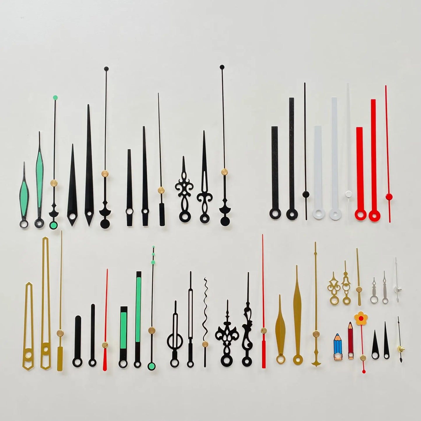 Goldfarbene Wanduhrzeiger für individuelle Heimdekoration