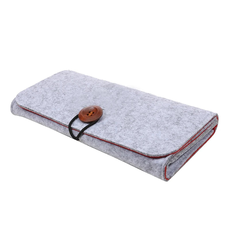 Schutzhülle aus Filz für mobile Geräte mit Fächerfach