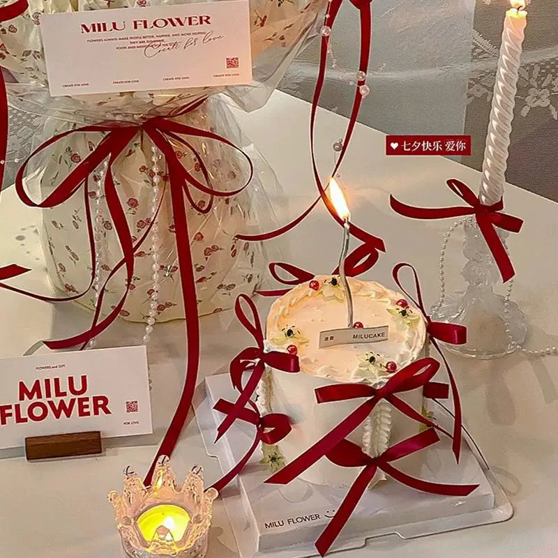 Dekorative Kuchen Topper für festliche Anlässe und kreative Gestaltung