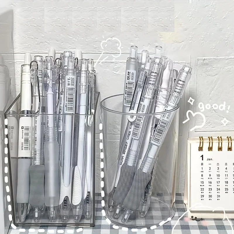 Transparenter Acryl Stifthalter für aufgeräumte Schreibtische