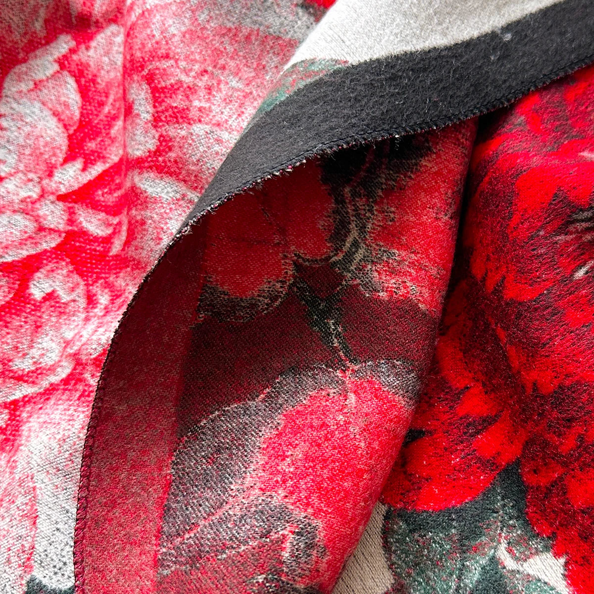 Luxus Warmer Kaschmir Poncho Schal für Damen mit floralem Jacquard