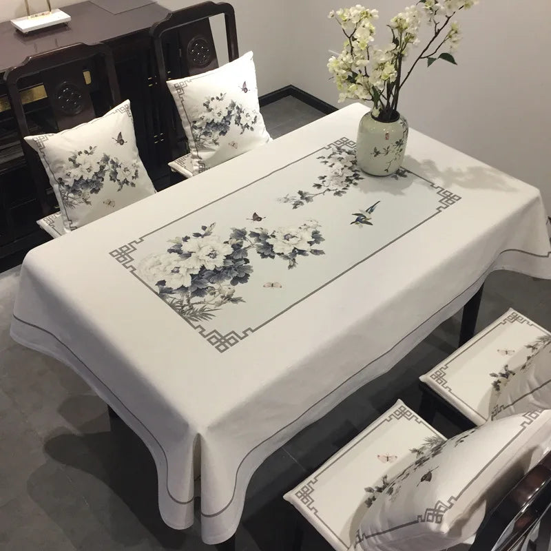 Vielseitige rechteckige Tischdecke schützt Tische stilvoll und zuverlässig