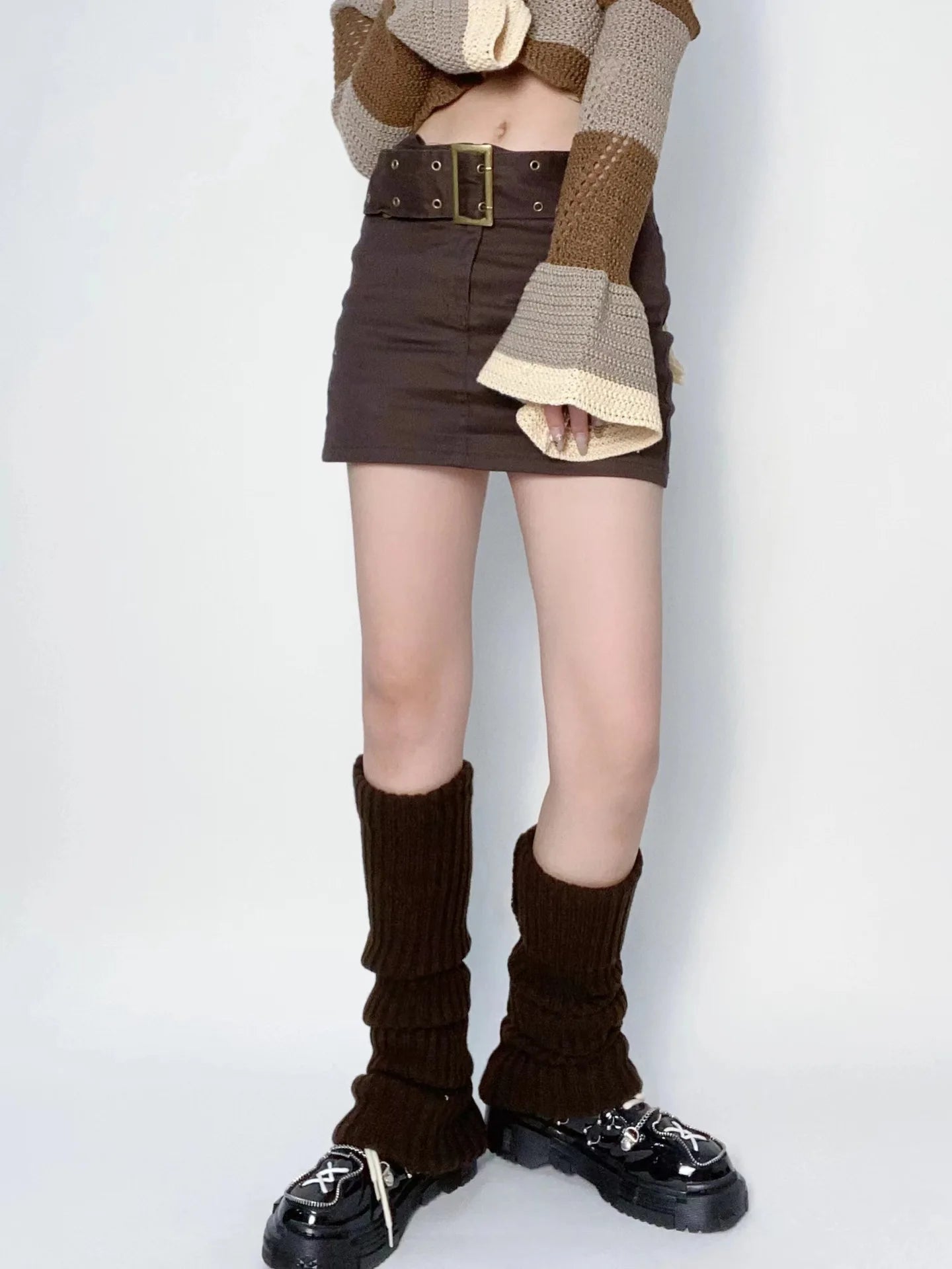 Warme gestrickte Beinwärmer und lange Beinsocken für Damen