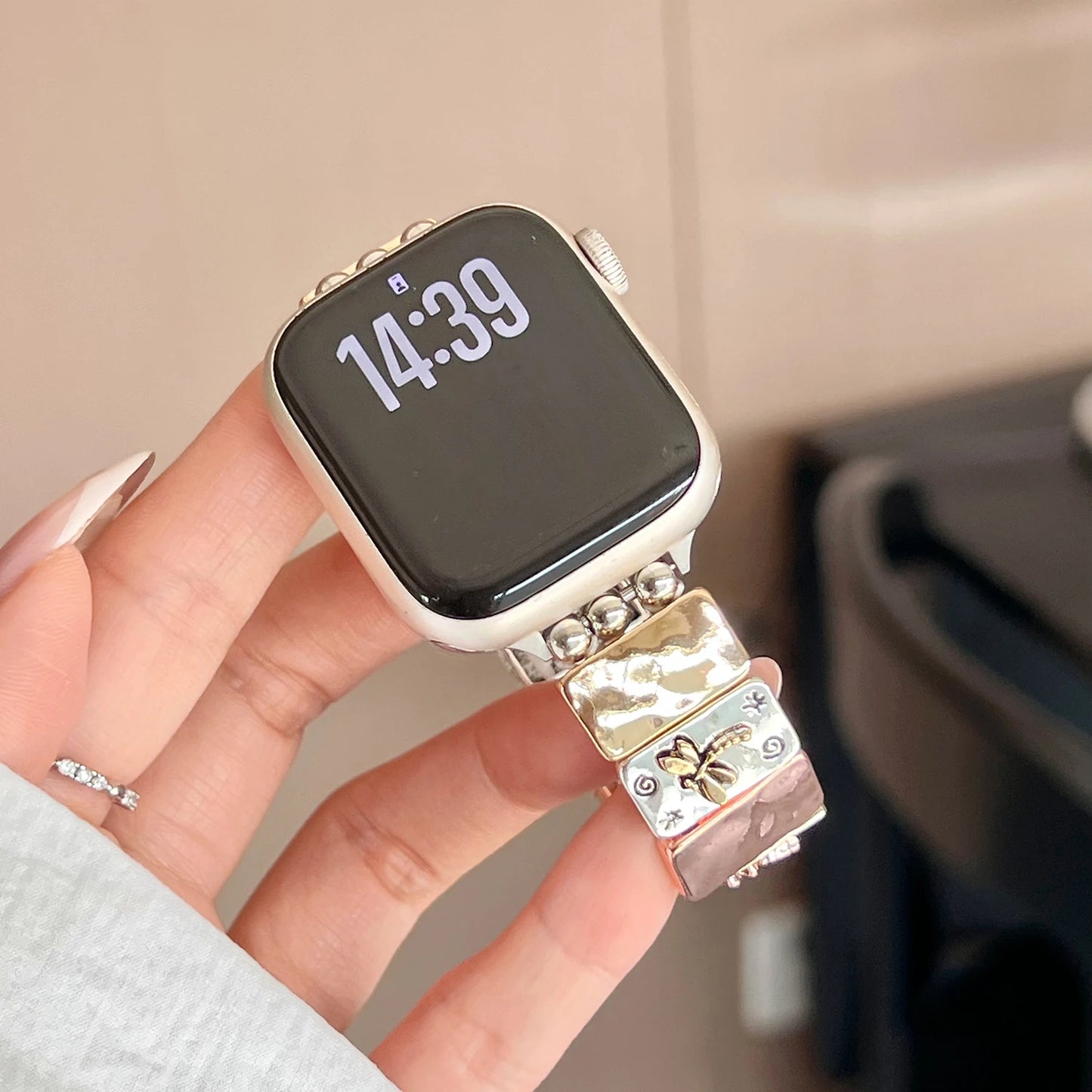 Elastisches Smartwatch Libellenarmband Metall geprägt 38-46mm für Damen