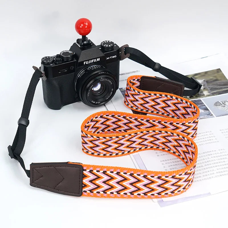 Verstellbarer ethnischer Kameragurt für komfortablen Schultertrag