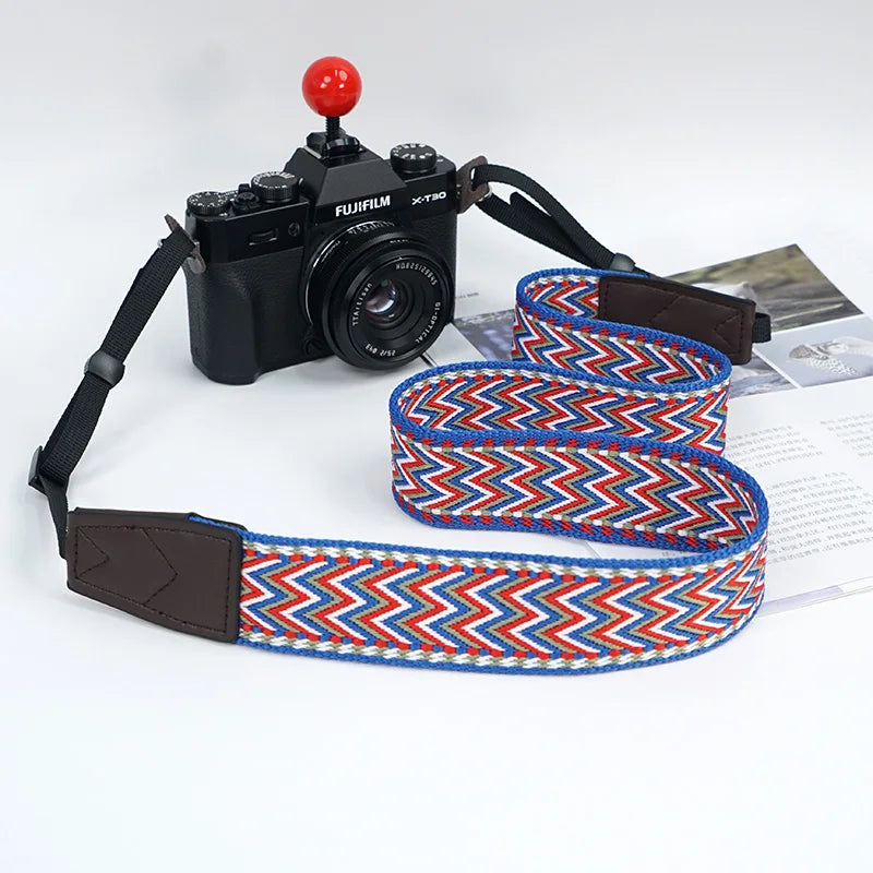 Verstellbarer ethnischer Kameragurt für komfortablen Schultertrag