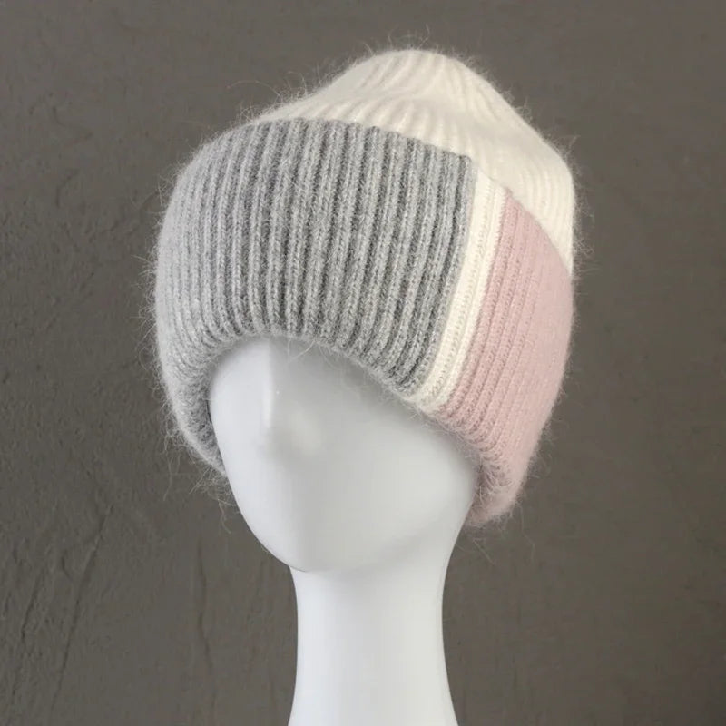 Weiche warme Damen Wintermütze aus Kaninchenwolle gestrickt