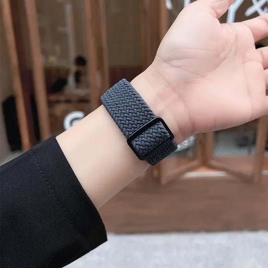 Geflochtenes Solo Loop Nylonarmband für Apple Watch Ultra und Serie