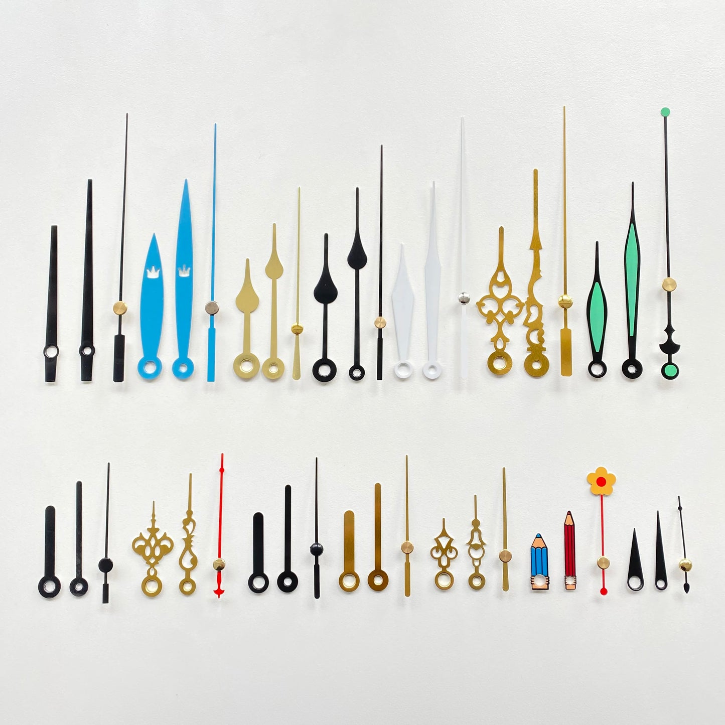 Goldfarbene Wanduhrzeiger für individuelle Heimdekoration