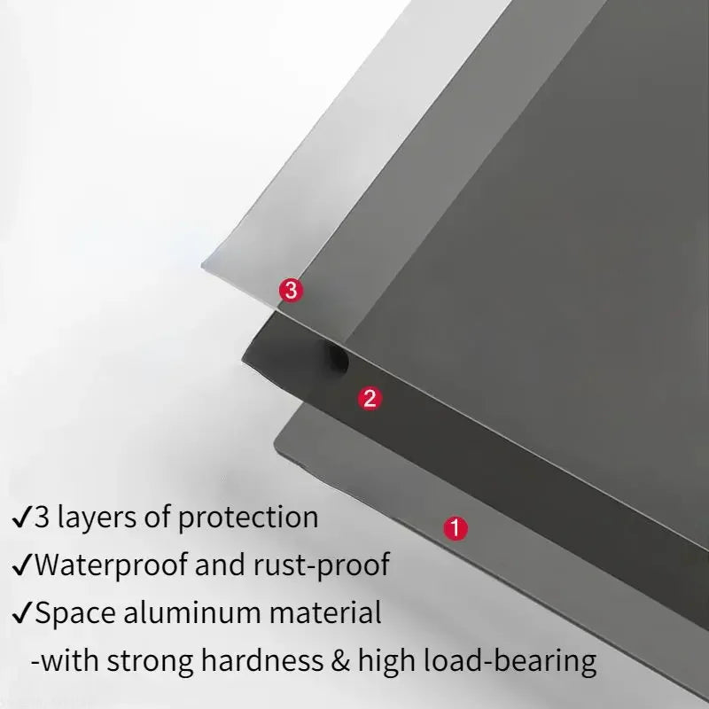 Platzsparendes Bad Regal aus schwarzem Aluminium