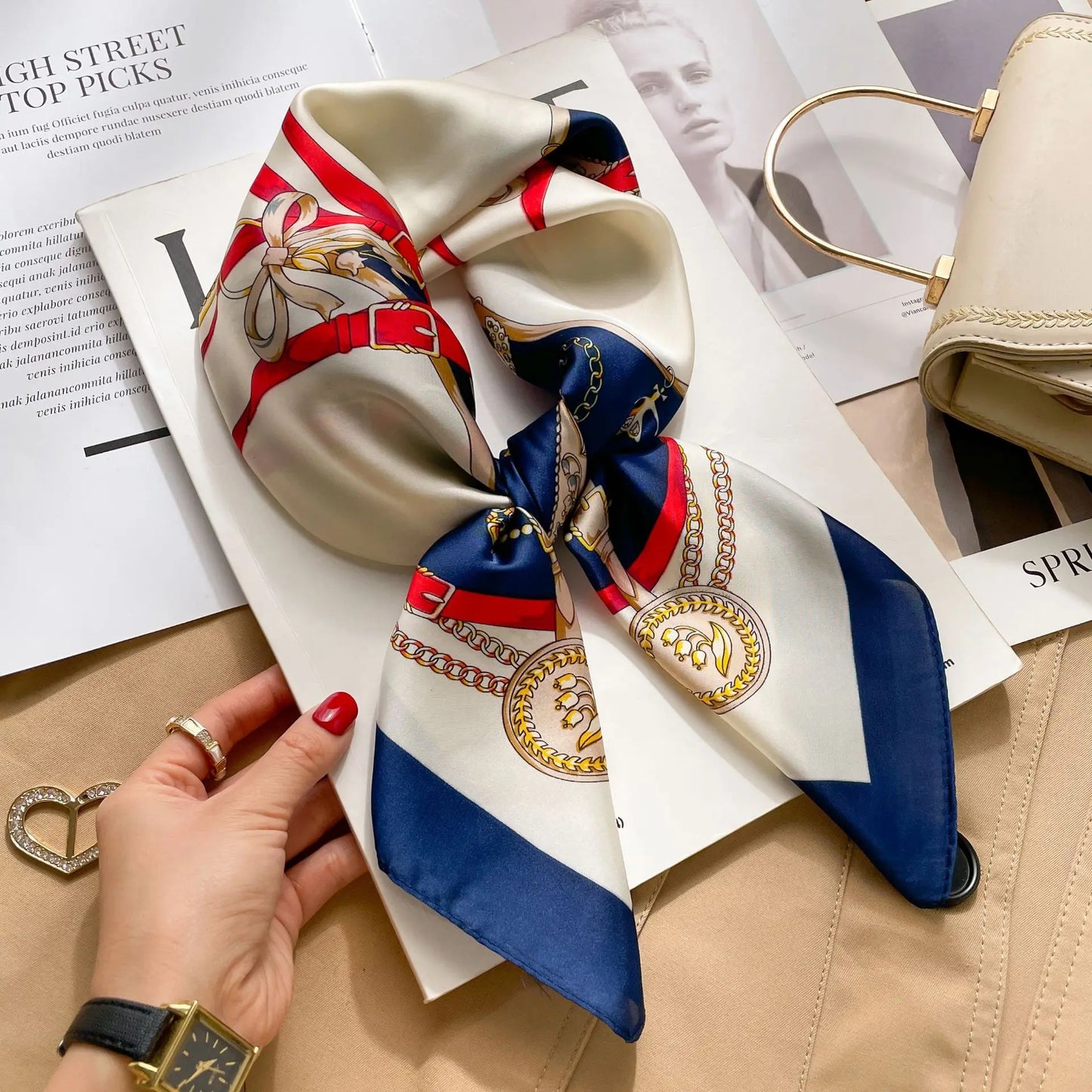 Vielseitiger 70x70 cm Damen Schal aus seidigem Polyester – stilvoll - leicht