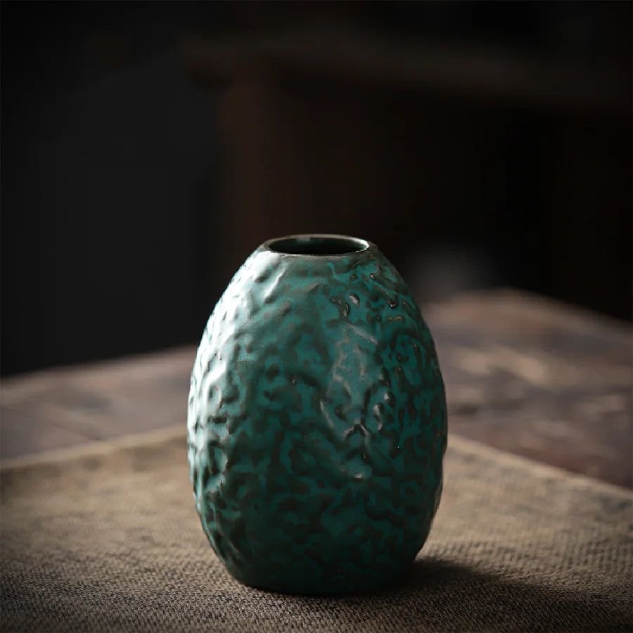 Kleine Keramikvase - Grobstruktur Vintage Design - Japanischer Stil für Wohnzimmer und Esstisch