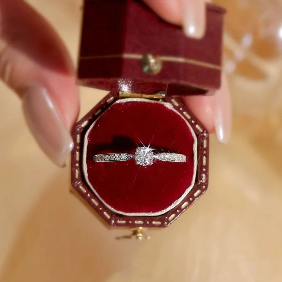 Eleganter Zirkonia Ring für Frauen – Ewigkeit und Verlobungsschmuck