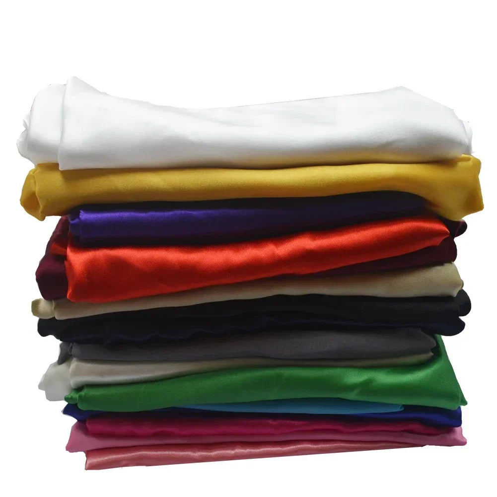 Elegante rechteckige Satintischdecke für Festlichkeiten & Zuhause