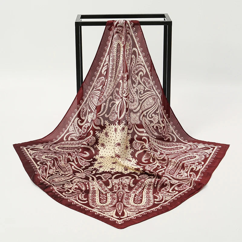Modischer 70 x 70 cm Damenschal mit Paisley-Druck-Yabubest - Home & More