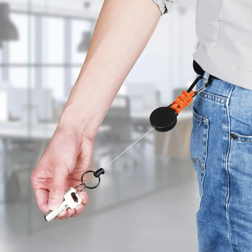 Einziehbarer Schlüsselanhänger mit Karabiner Outdoor Diebstahlschutz