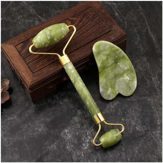 Jade Roller und Gua Sha Set für Gesichtsmassage gegen Alterserscheinungen