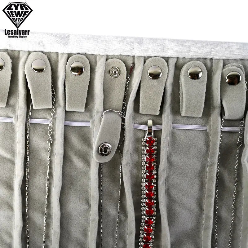 Praktische Samt Schmuckrolle für Ketten & Armbänder Reiseorganizer