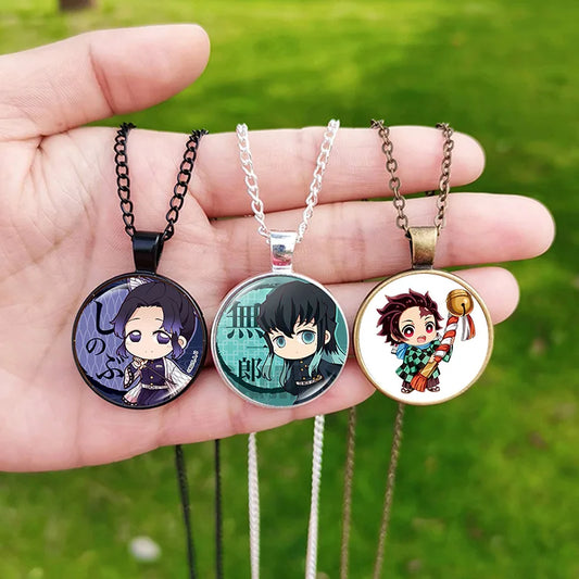 Anime Cosplay Halskette mit rundem Glas Anhänger für Fans und Sammler