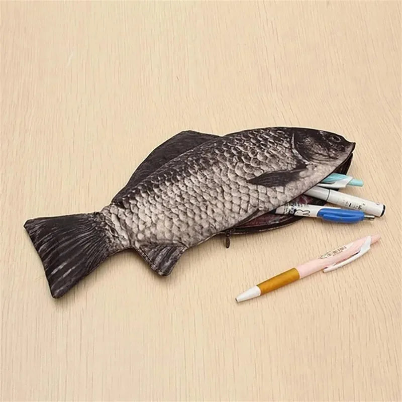 Lustiges Federmäppchen in Fischform aus Stoff – ideal für Bürobedarf