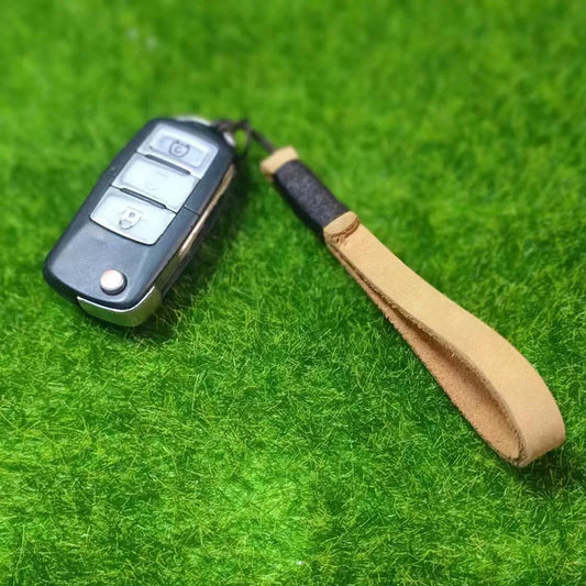 Eleganter Schlüsselanhänger aus Echtleder für Männer und Frauen