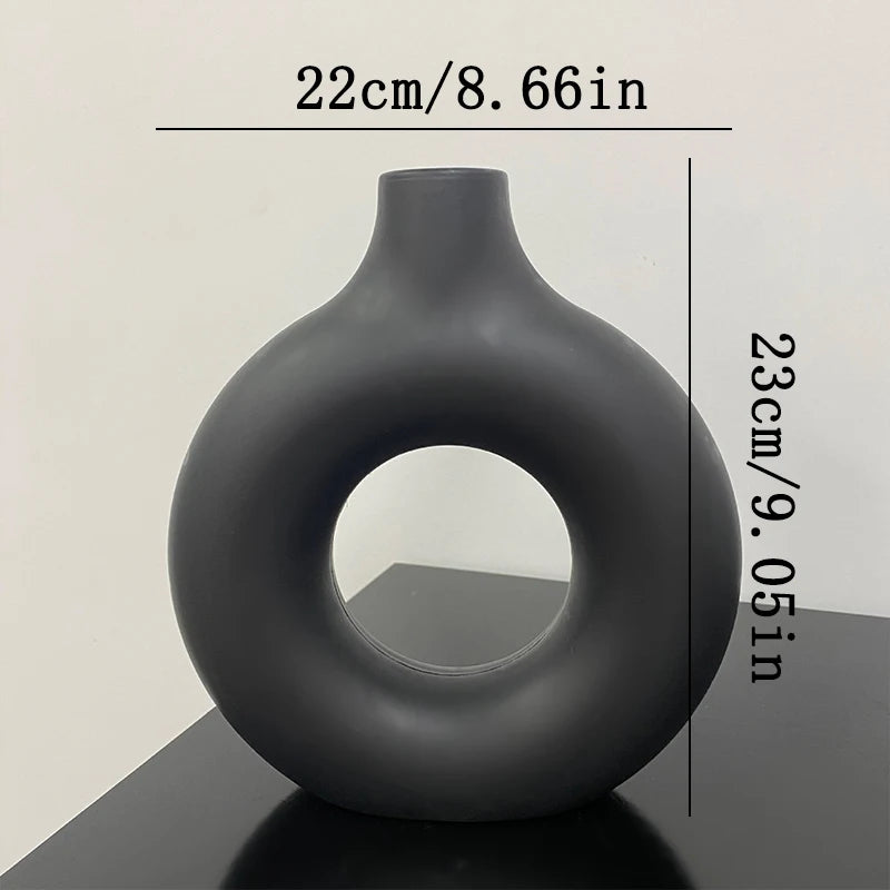 Weiße Kunststoff Vase Dekorative Blumenvase für Wohn- und Tischdekoration
