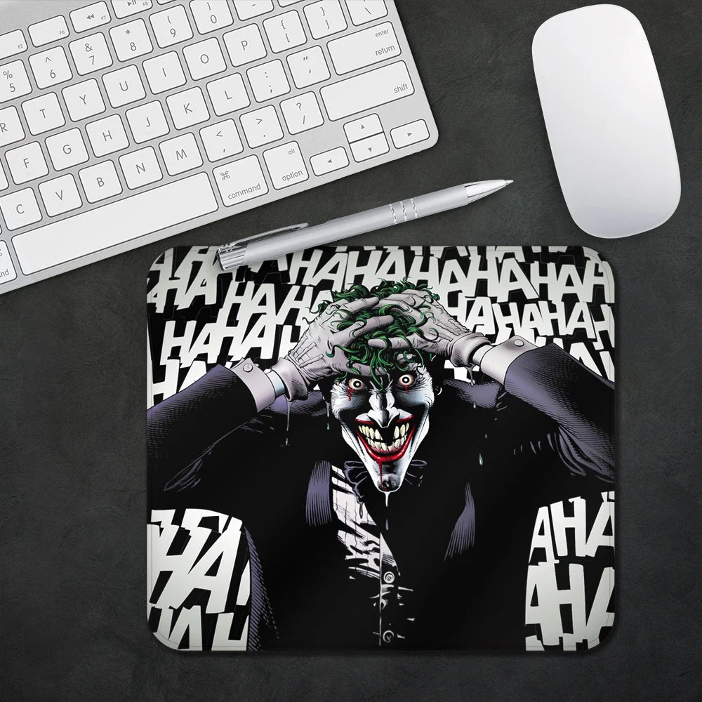 Kompaktes Gaming Mauspad für PC - Büro – Rutschfest und vielseitig