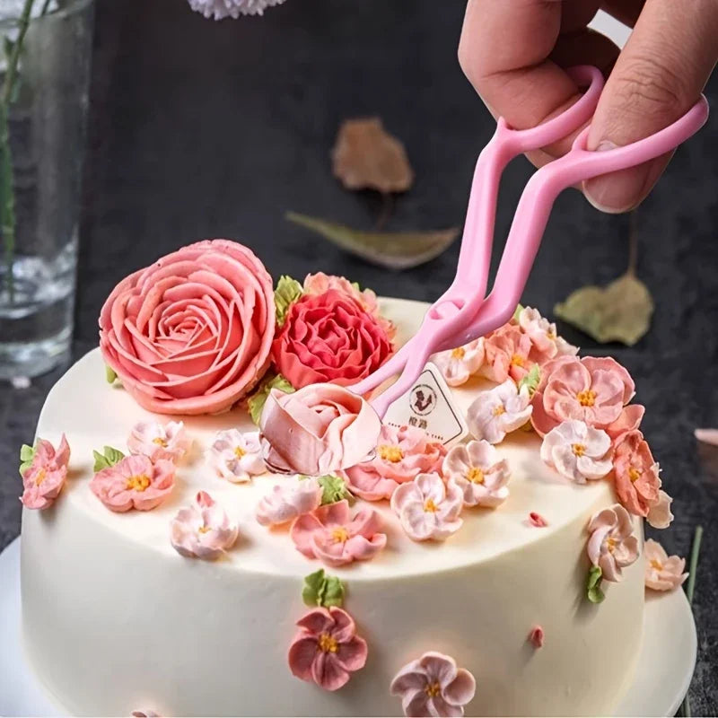 128-teiliges Kuchen Dekorationsset mit 57 Spritztüllen und Werkzeugen