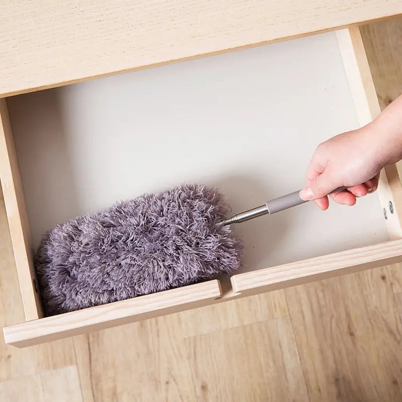 Einziehbarer Staubwedel mit Edelstahlgriff und Mikrofaser für Auto und Haushalt