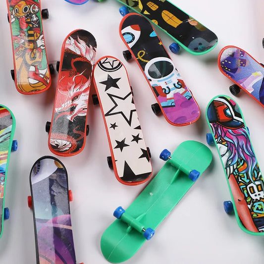 Fingerskateboard Set für Geschicklichkeit und Partyspaß