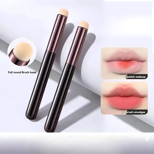 Runder Lippenpinsel für präzises Auftragen von Lippenstift und Concealer - Tragbar