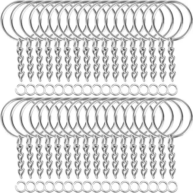 30-teiliges Set versilberter Metall-Schlüsselanhänger mit Kette und Ring