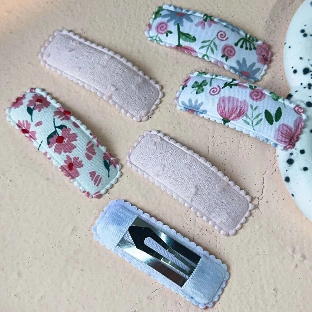 10er Set Blumen-Haarklammern für Mädchen – sicherer Halt, charmantes Design