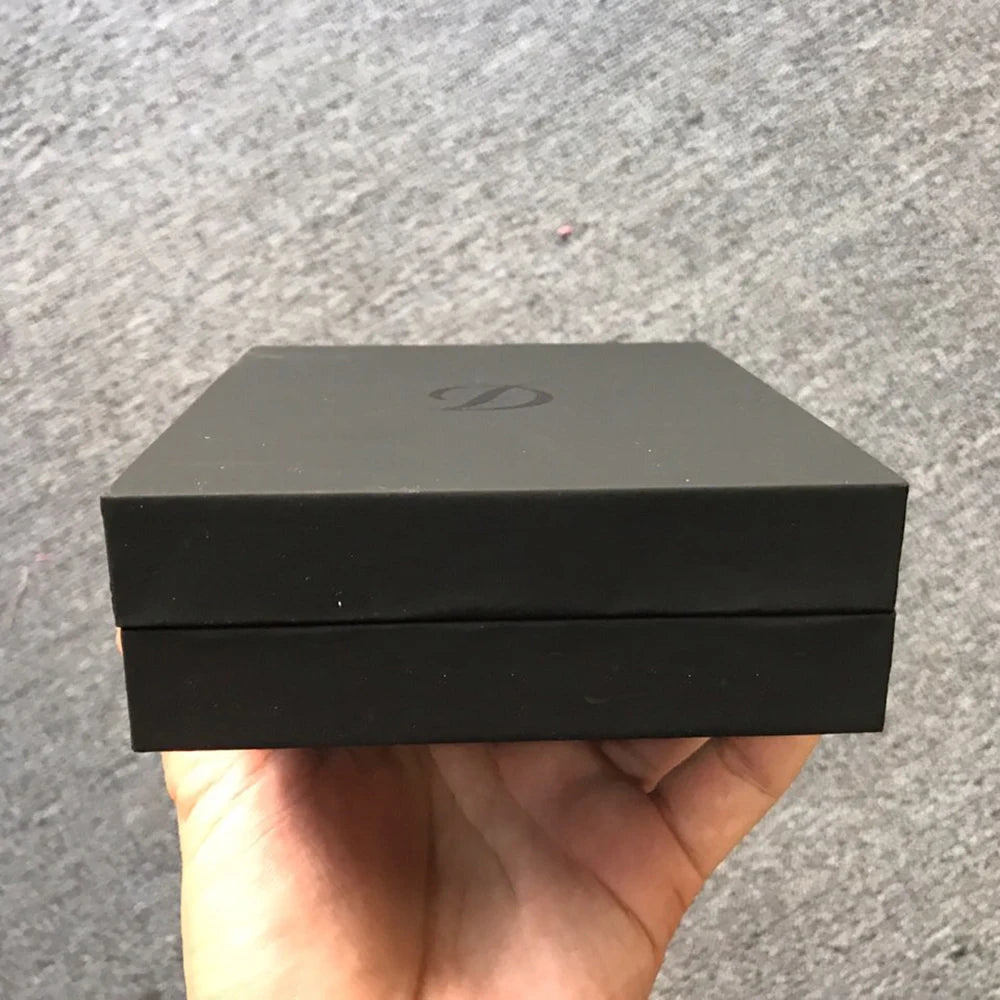 Elegante Geschenkbox mit Zigarettenanzünder Hülle