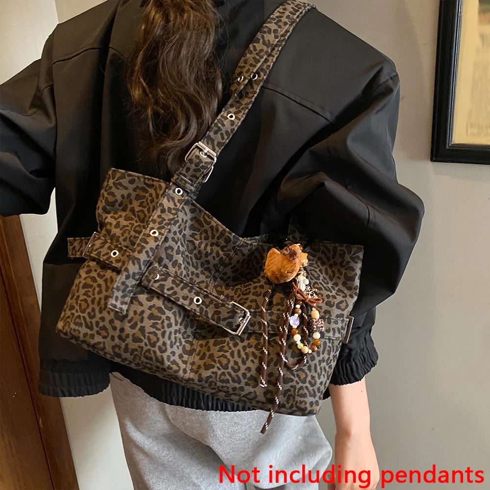 Leichte Damen Umhängetasche mit großem Fassungsvermögen und Leopardenmuster