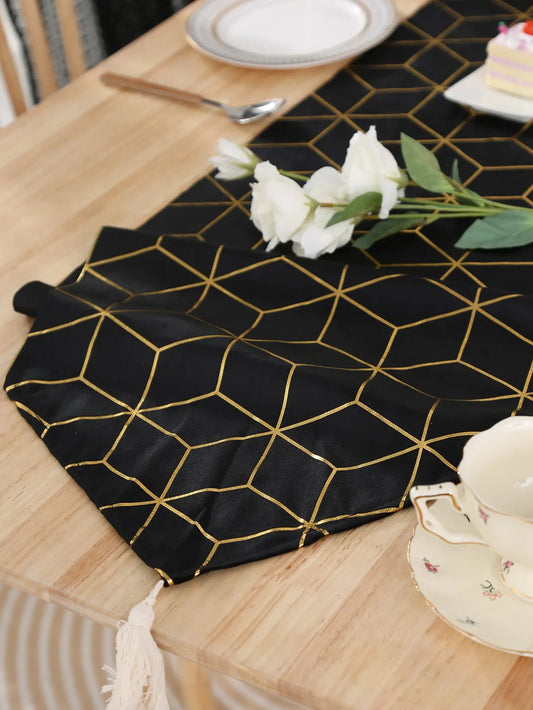 Stilvoller Geometrischer Tischläufer Schwarz – Elegante Deko für Zuhause & Hotel