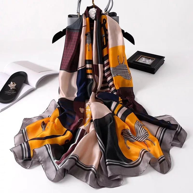 Vielseitiger Damen Schal mit modischem Druckmuster für jede Saison