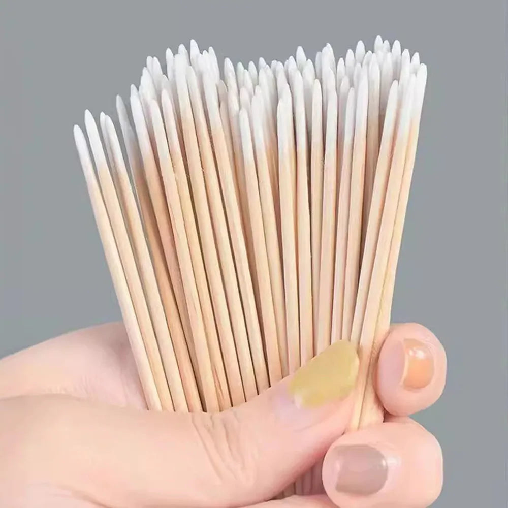 1000 Stück Baumwollstäbchen mit Holzgriff für präzise Reinigung