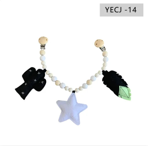 Holz-Kinderwagenclip mit Beißring und Rassel für Babys