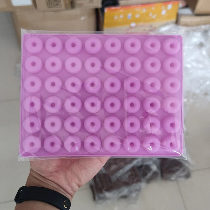 Vielseitige Silikon Backform für Mini Donuts, Gummibärchen und Schokolade