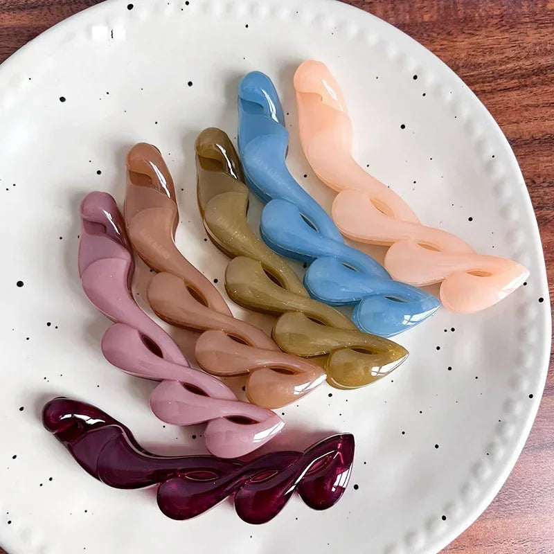 Leichte Bananen Haarspange für ordentliche hohe Pferdeschwänze