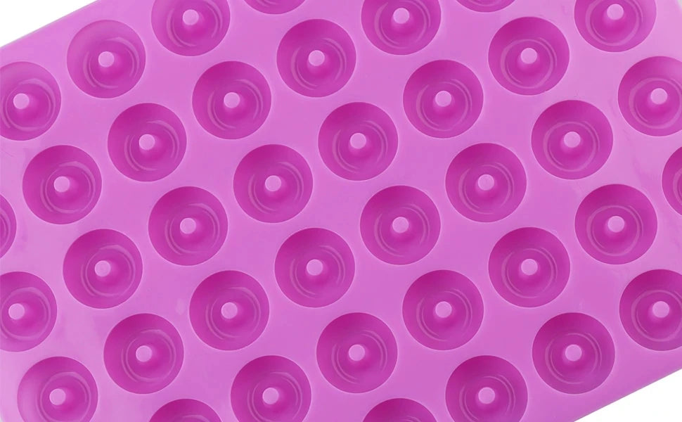 Vielseitige Silikon Backform für Mini Donuts, Gummibärchen und Schokolade