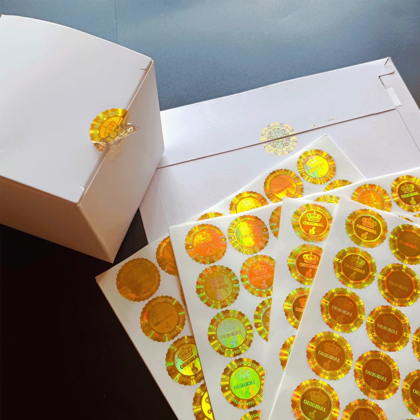 Manipulationssicherer Sicherheits Hologramm Aufkleber mit Spitzenrand