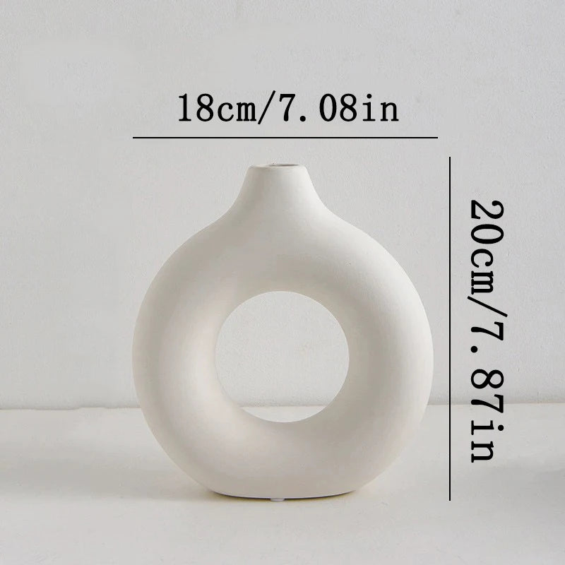 Weiße Kunststoff Vase Dekorative Blumenvase für Wohn- und Tischdekoration