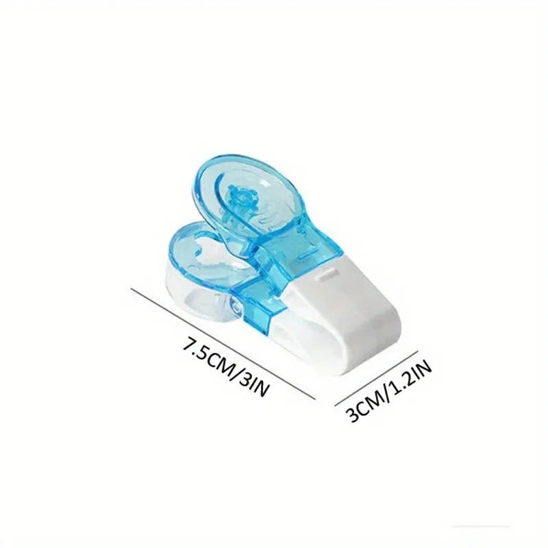 Tragbarer Pillentrenner und Tablettenhalter für einfache Medikamenteneinnahme