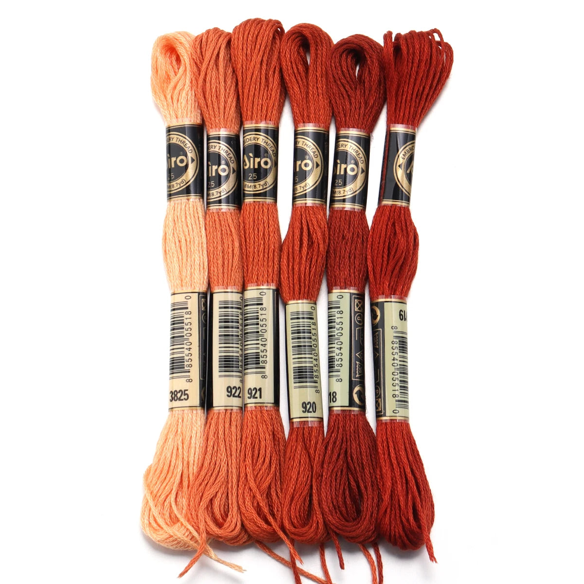 Umfangreiches Set Stickgarn für Handarbeiten mit bunten Farben