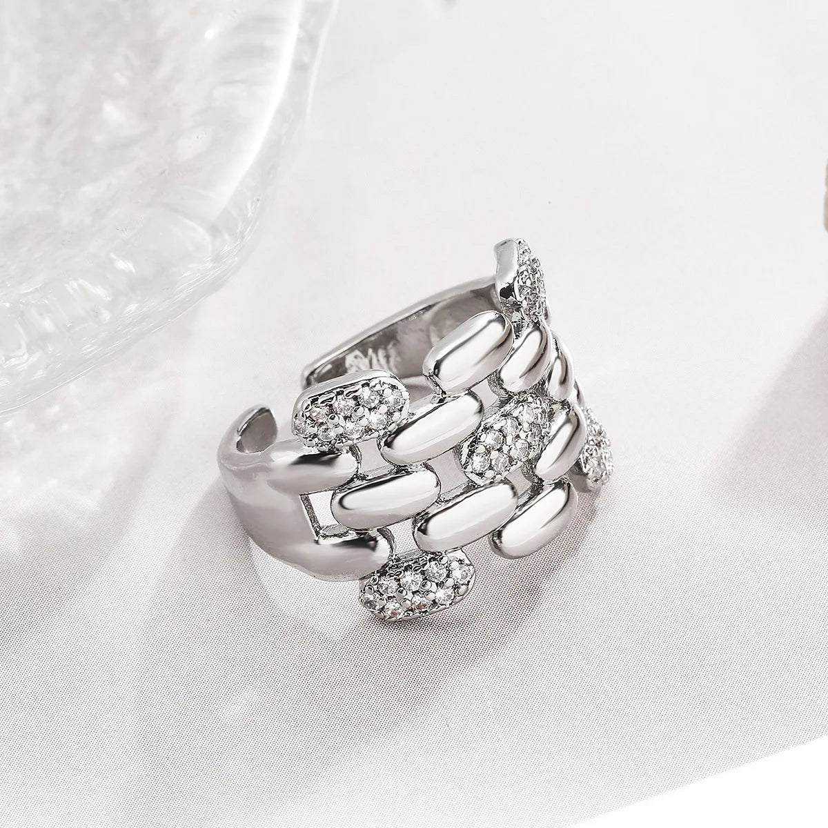 Eleganter Kupfer Ring mit AAA Zirkonia und Geometrischem Design für Frauen