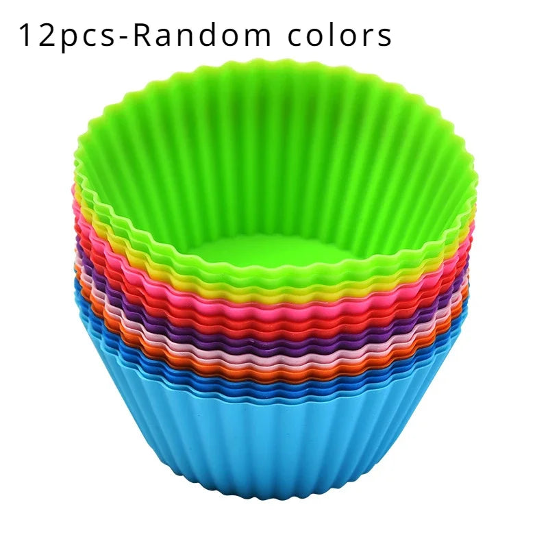 12-teiliges Set wiederverwendbarer Silikon Muffin Backformen bunt