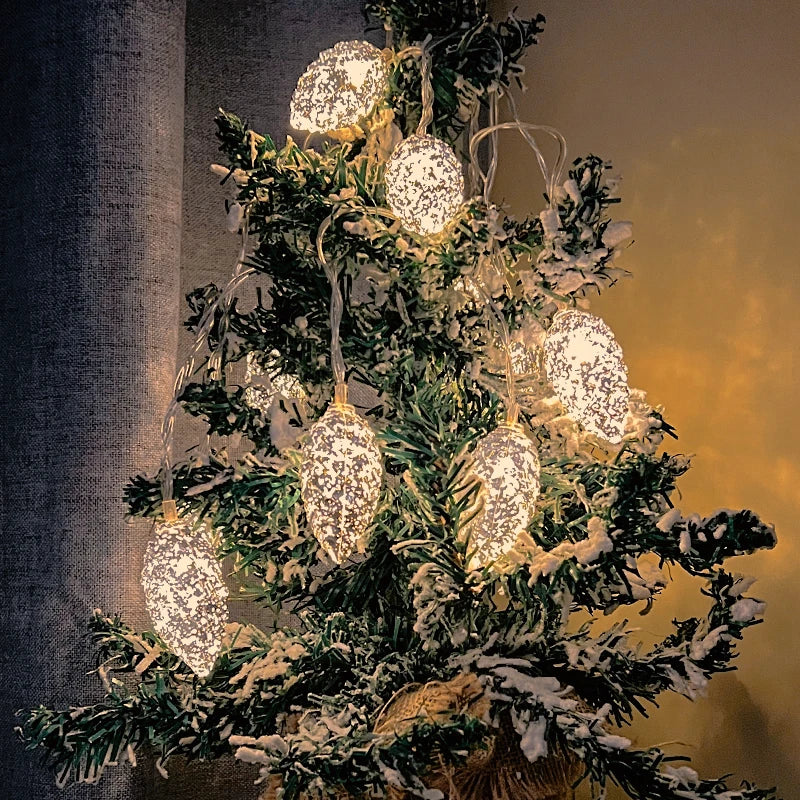 Weihnachtliche Tannenzapfen Lichterkette 1 6 Meter mit 10 LED